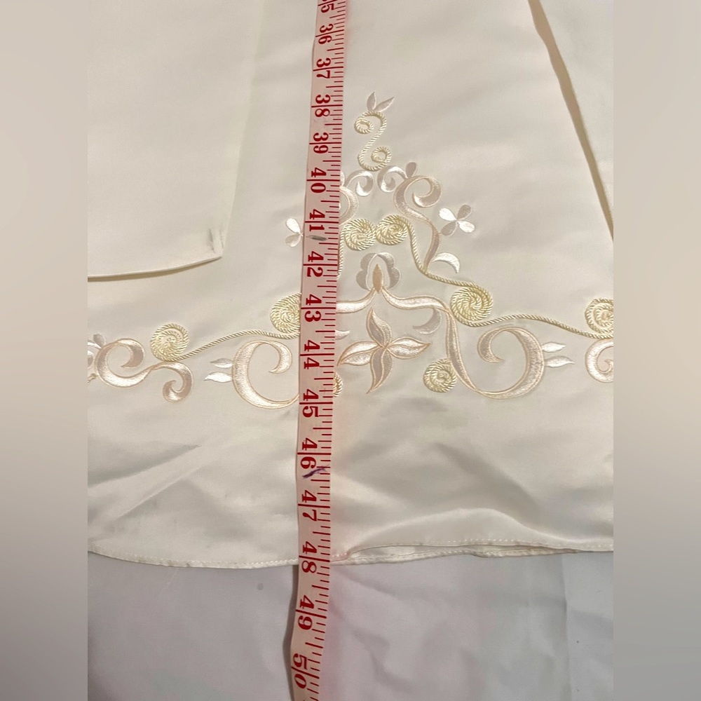 Beautiful David’s Bridals-Ivory Dress-Girl’s Size 12-Preowned-Good Condition - Picture 5 of 15